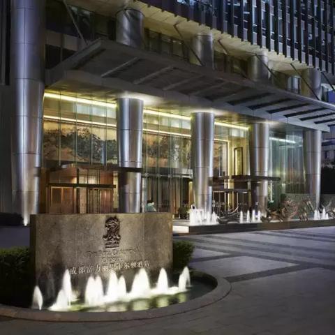 成都市有哪些知名酒店