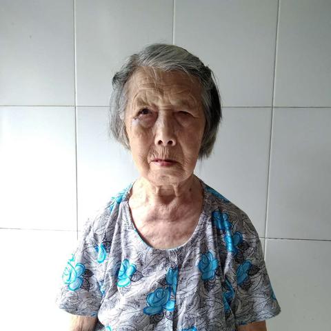 桂林最美老太太图片相关长尾关键词有哪些