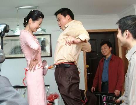 结婚的晚上要干什么:新婚第一晚上要做那种事吗