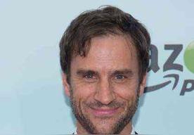 詹姆斯·沃特斯顿