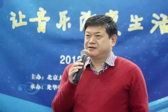 焦虑的生意罗辑思维的合伙人快刀青衣向娱乐资本论介绍了整个"得到"