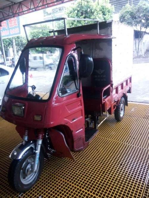 做生意亏了所以卖全亮手续全齐的三轮车-泸州