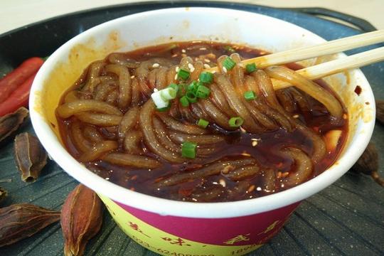 重庆酸辣粉加盟店的产品展示