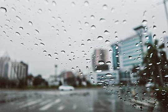 下雨天_图片大全—全景创意图库（quanjing.com）中国领先的正版图片视频素材网站