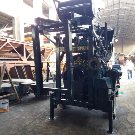 供应农村小型建筑工程机械房屋预制混凝土液压爬山虎滚筒搅拌机