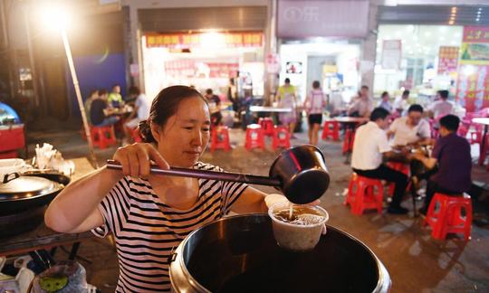 中年做什么小生意好(男人开烧烤店靠这种模式月入16万)