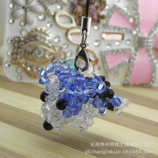 供应夜市热卖创意串珠手工工艺品摆摊创业饰品挂件货源编织小狗