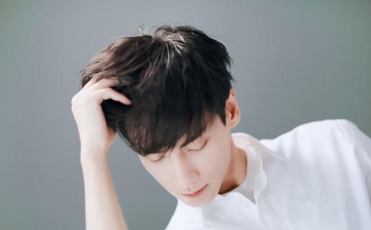 「罗云熙」你的嘴角，微微上翘，性感得无可救药|施华蔻抖音重剪