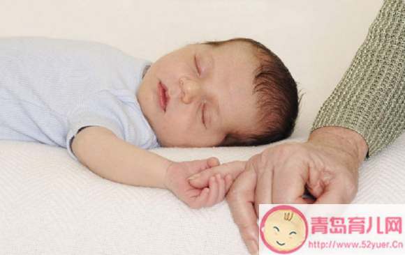 3岁宝宝戴平安福睡觉会勒脖子吗