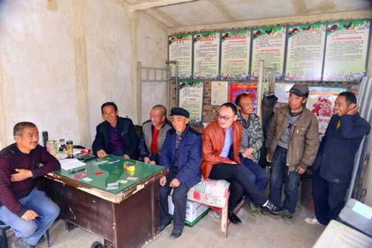 山西交口:八户贫困户抱团创业终脱贫致富