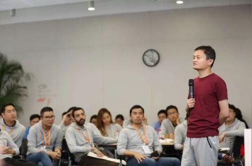 柬埔寨互联网创业终于起步了:青年们拿到一万美元投资