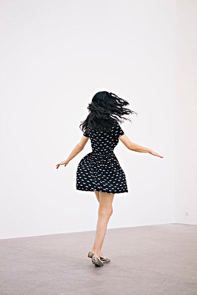 长发_女人_跳舞_图片大全—全景创意图库（quanjing.com）中国领先的正版图片视频素材网站