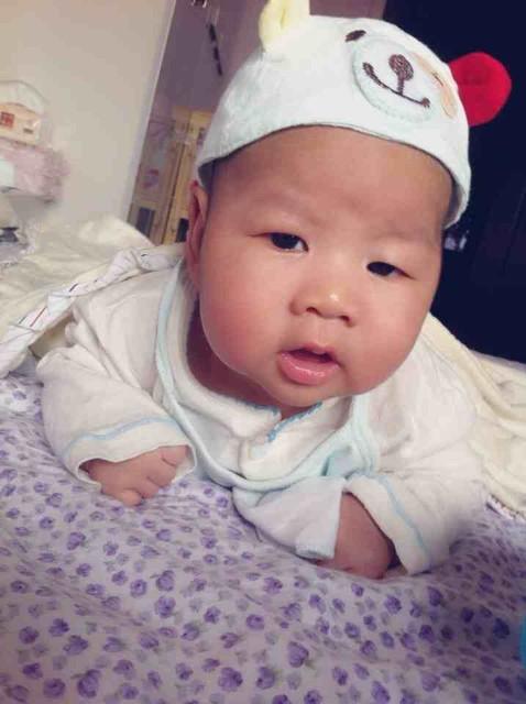如何训练宝宝抬头视频