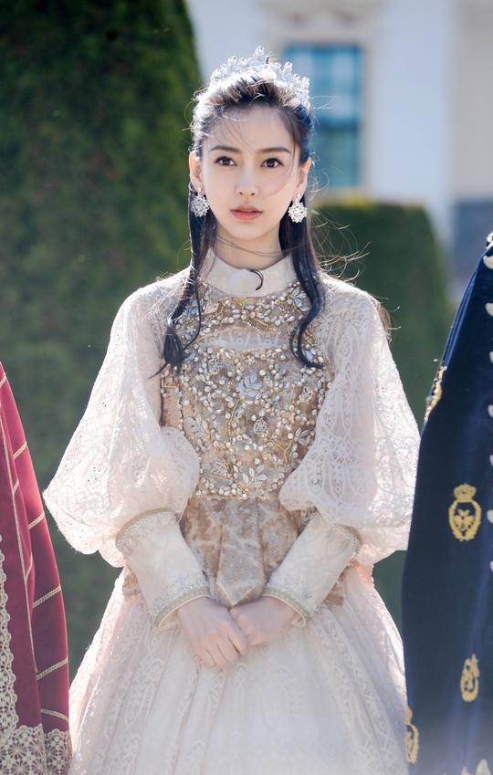美女神baby头像孤芳不自赏创业时代甜美微微一笑很倾城杨家将