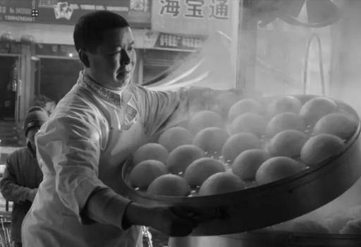 今天看到一条新闻:90后小夫妻创业卖馒头月入过2万当时我就惊呆了