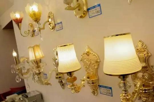 如果灯具建材实体店卖假货,卖一个流失n个客户,他的生意之路,很快就会