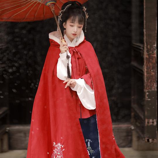 原创明制汉服全套白菜正品汉服女方领半袖马面裙半臂秋冬款全套