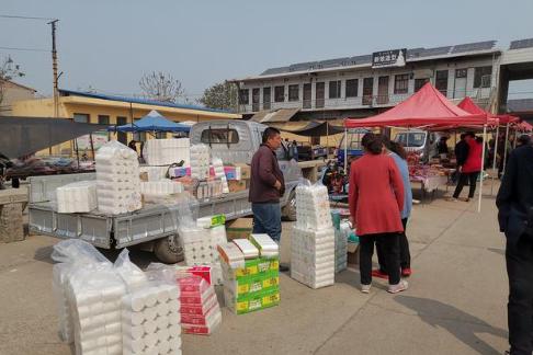 投资3000元，在农村集市上摆地摊创业，卖什么东西比较赚钱?