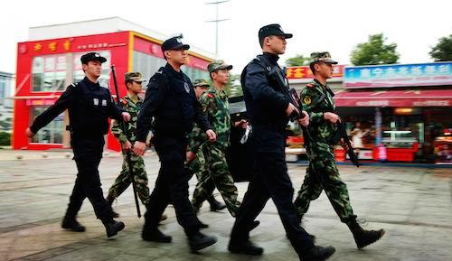 公安特警和武警特警_徐洪浩