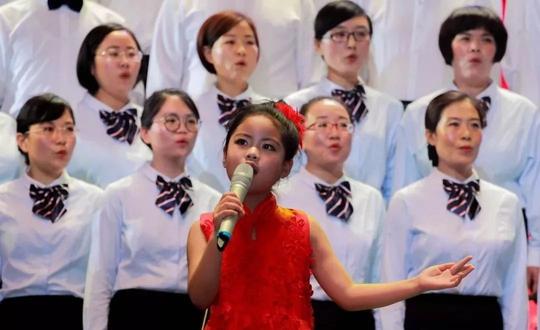 《歌唱祖国》《保卫黄河》,有弘扬美德歌曲《四德歌》,有时代颂歌《不