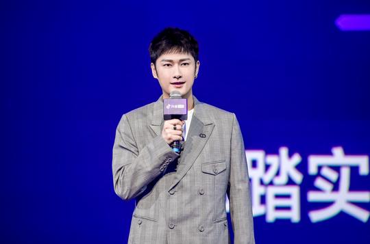 携手行业伙伴召开抖音电商达人峰会，探讨电商达人的事业发展新机遇