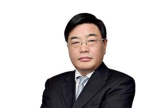 视雷军为恩师,创业却亏损3000万,39岁卷土重来1年开店