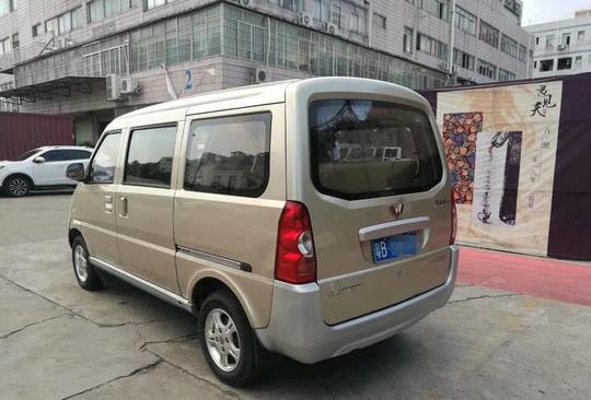 大哥一万块买个面包车，一个月回本了，这车神车真耐造