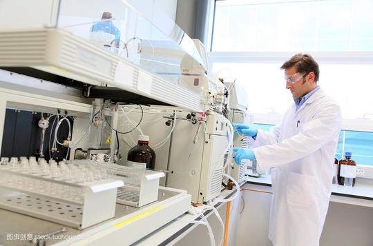 化学研究科学实验室科研实验人员图片素材