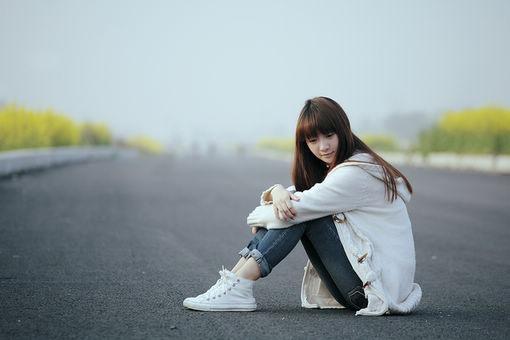 唯美感情说说:冷暖自知，苦乐在心_说说大全_雨露文章网
