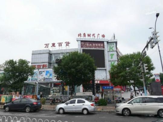 昌平回龙观回龙观西大街24㎡服装店转让,大照/集体照