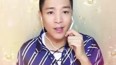 小伙闲时自拍翻唱歌曲《离人愁》真有才赞
