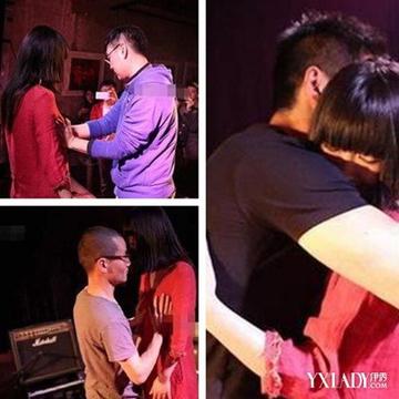 能让我摸一下胸部吗就摸一下表情包