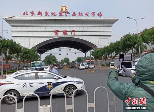 北京战疫十日:数百万人查核酸，防控“怎么严都不过分”
