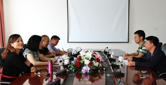 云南经济管理学院召开关于搭建青年就业创业交流平台交流会