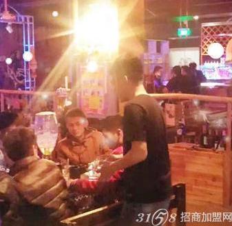 创业好项目>热门项目>foxbar酒吧符合经营新典范创业加盟