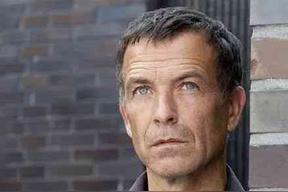 雷蒙德&middot;提哈瑞