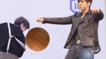 罗志祥玩游戏的表情包