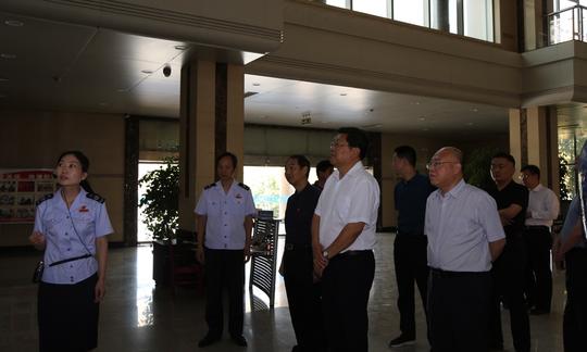 河南省司法厅对新郑市七五普法宣传工作进行