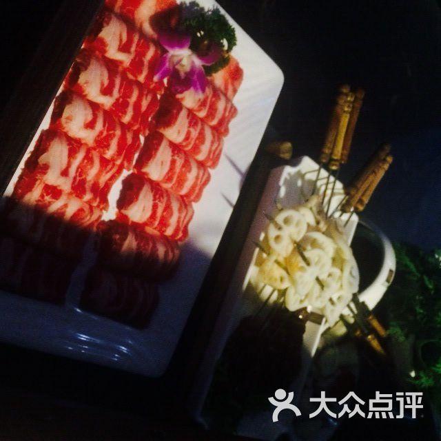 上上谦火锅店检出大肠菌群