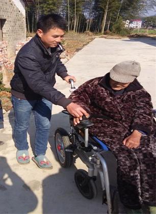贫困户程火林的蜕变:从“我不行”到“我一定行”