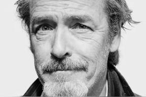 詹姆斯&middot;麦卡弗里