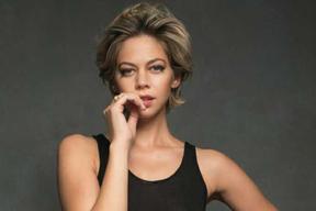 安娜丽·提普顿