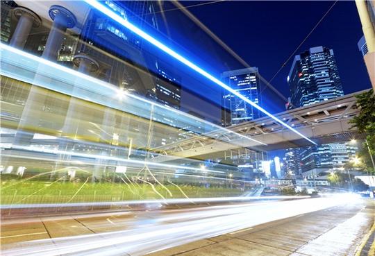 高速_交通_夜晚_图片大全—全景创意图库（quanjing.com）中国领先的正版图片视频素材网站