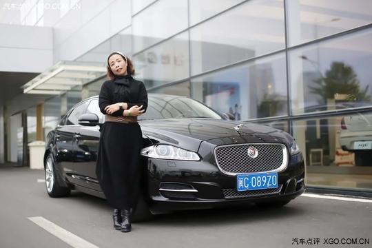 白手起家的创业经历十分艰难,而作为一个女性创业者,赖美珠所要经历
