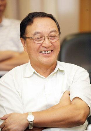 柳传志斥中国企业家中害群之马:伤害社会稳定央视网(记者李德尚玉