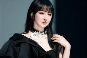 萨顶顶的成名作品有哪些（萨顶顶是靠什么火的）