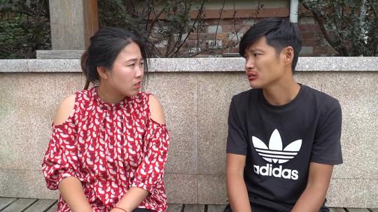 小伙和美女相亲，刚见面就要接吻，太逗了搞笑高清正版视频在线观看–