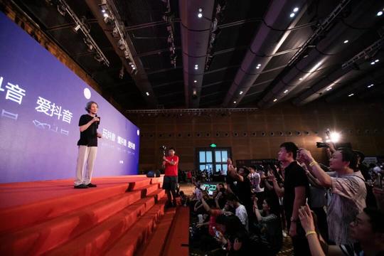 1700万抖音粉丝大v杜子建老师分享:如何玩好抖音?