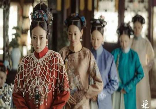 抖音女神出演《延禧攻略》宫女,颜值被吊打,网友:比路人还路人