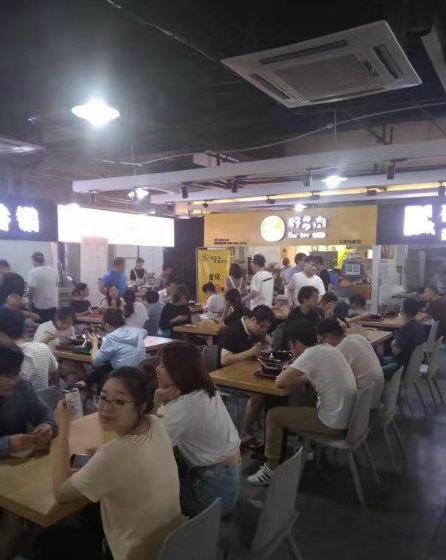 办公公寓配套餐饮中晚生意有保障人流量大外卖单量高随时看